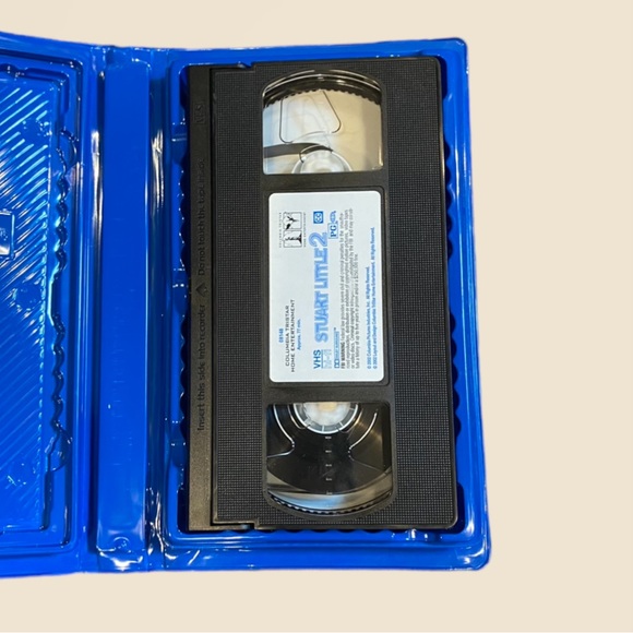 Stuart Little 2 (VHS, 2002, Clamshell) - Picture 2 of 3